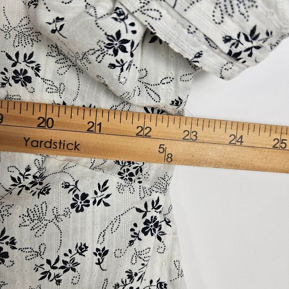 J.Jill Pintuck Blouse White Floral Cotton Top 3/4 Sleeve Boho Cottagecore SZ XL - Picture 10 of 11